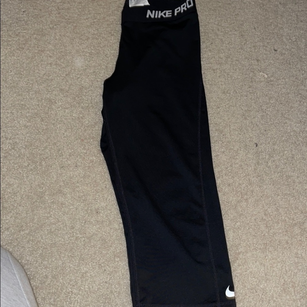 NIKE PRO crop leggings